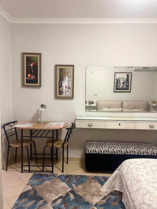Nice Central Apartment In Tirana City Luaran gambar