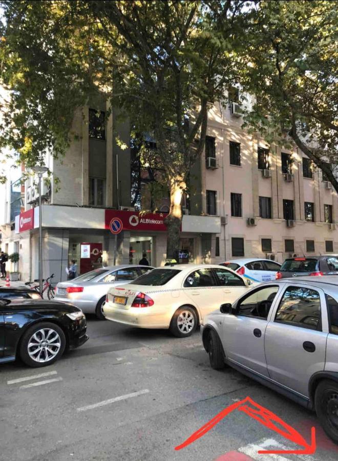 Nice Central Apartment In Tirana City Luaran gambar